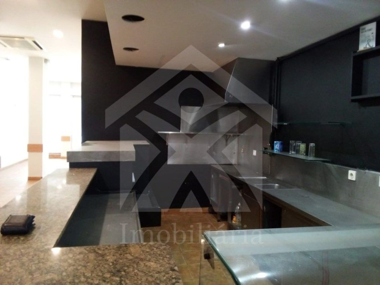 65m² Commercial property in Maia, Portugal No. 89831