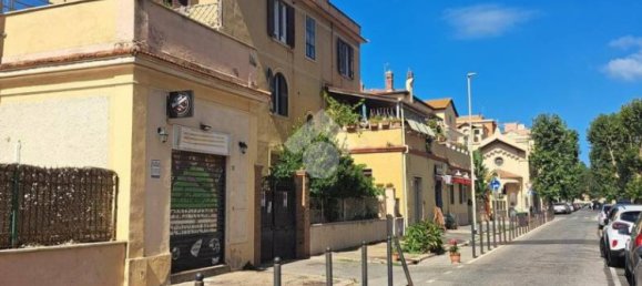 2 chambres Appartement à Rome, Italy No. 203921 6