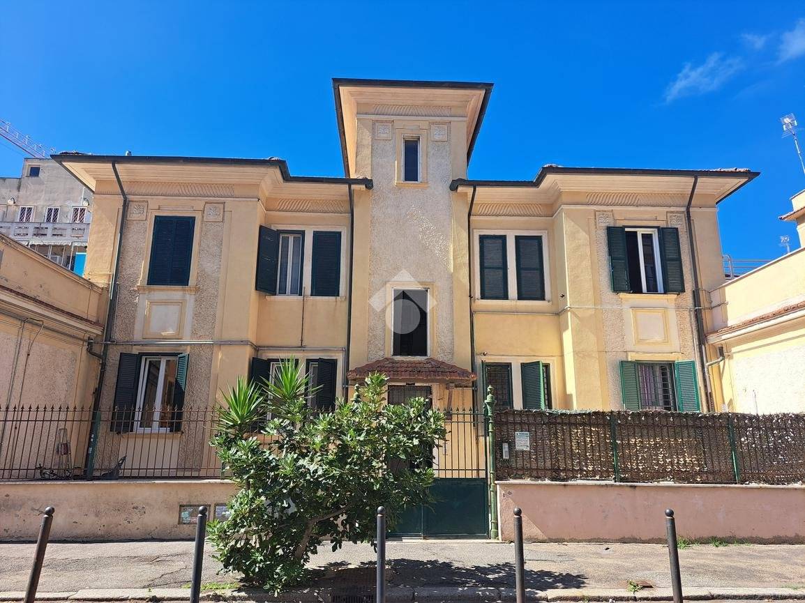 2 chambres Appartement à Rome, Italy No. 203921