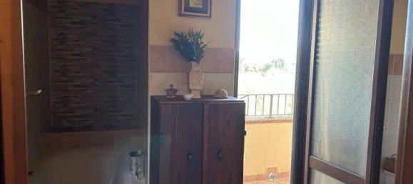 Studio in Crotone, Italy, Nr. 88498 14