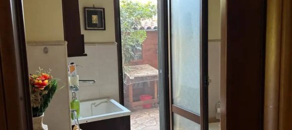 Studio in Crotone, Italy, Nr. 88498 38