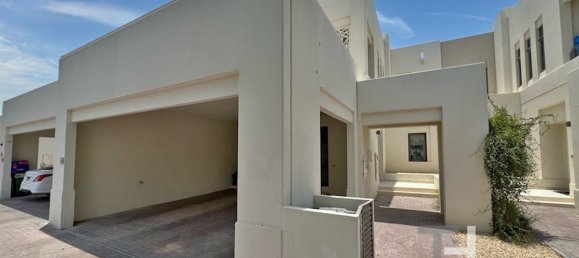 Вилла с 3 спальнями в Рим, ОАЭ № 34484 4