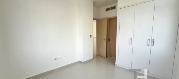 Вилла с 3 спальнями в Рим, ОАЭ № 34484 6