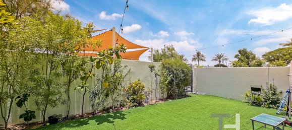 Вилла с 3 спальнями в Рим, ОАЭ № 34484 10