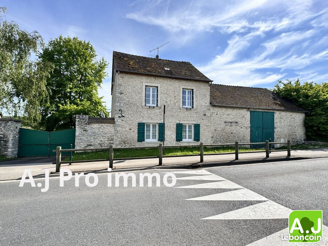 Casa T3 em Anet, France N.º 74159