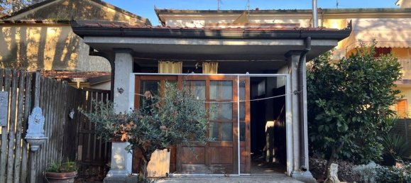 2 bedrooms Villa in Viareggio, Italy No. 39659 37