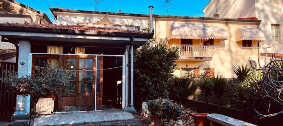 2 bedrooms Villa in Viareggio, Italy No. 39659 36