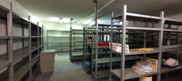 Gewerbliche Immobilie in Udine, Italy 187m², Nr. 149149 13