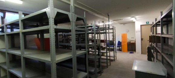 Gewerbliche Immobilie in Udine, Italy 187m², Nr. 149149 14