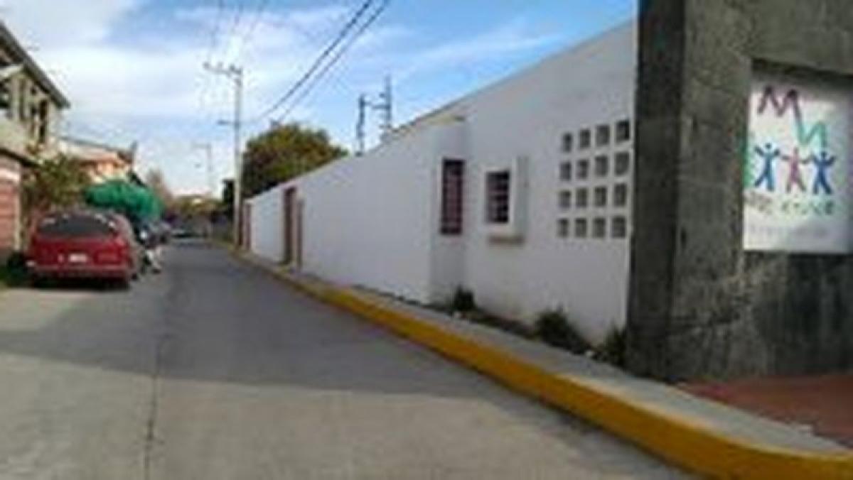 1320m² Building in Lerma, Mexico No. 202487