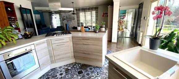 Дом с 4 спальнями в Эгиэр, Франция № 315880 11