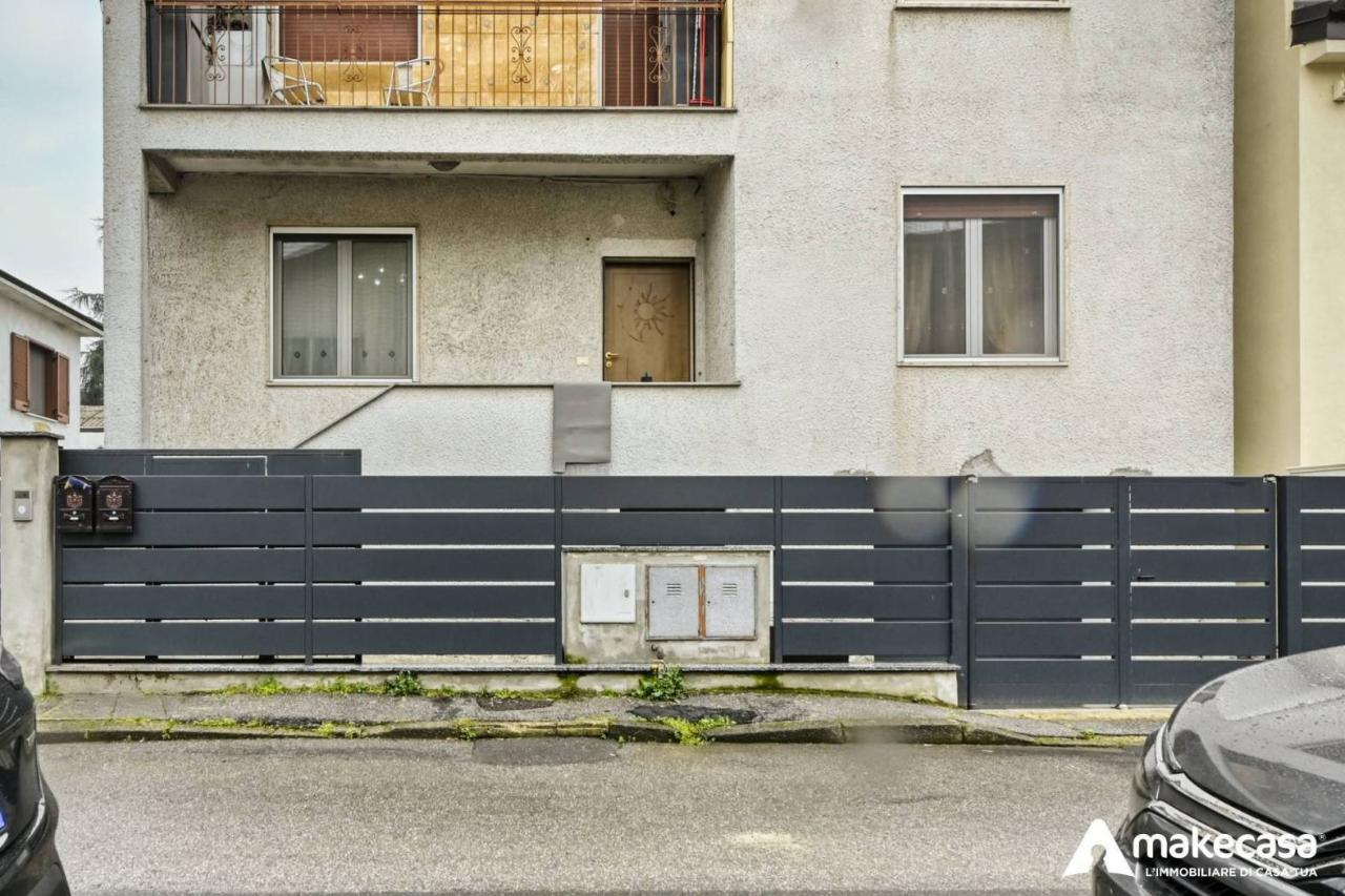 Apartamento de 3 habitaciónes en Sordio, Italy No. 29659