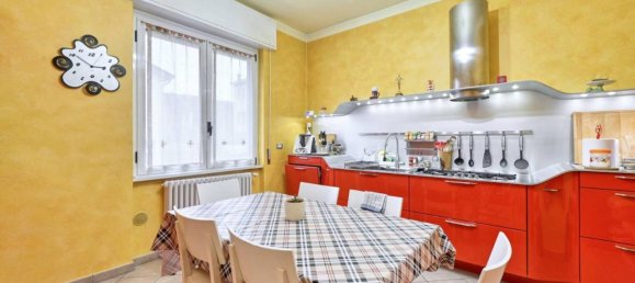 Apartamento de 3 habitaciónes en Sordio, Italy No. 29659 3