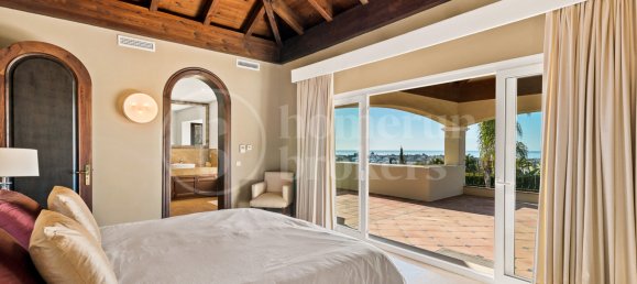 5 bedrooms Villa in Malaga, Spain No. 89231 25