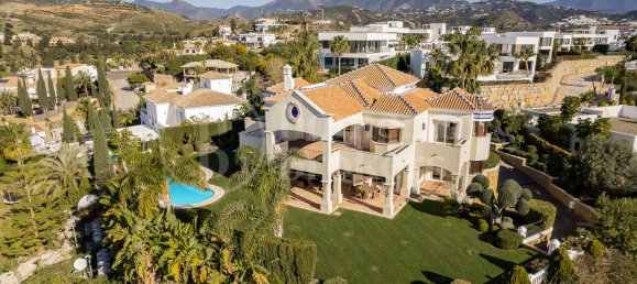 5 bedrooms Villa in Malaga, Spain No. 89231 30