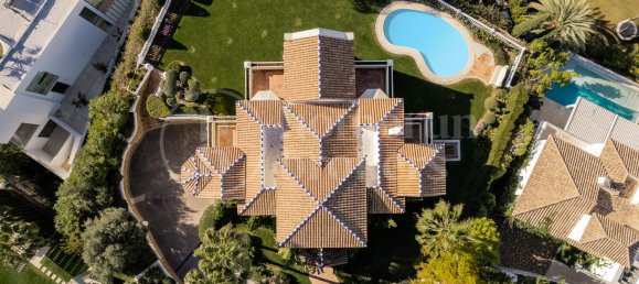 5 bedrooms Villa in Malaga, Spain No. 89231 29