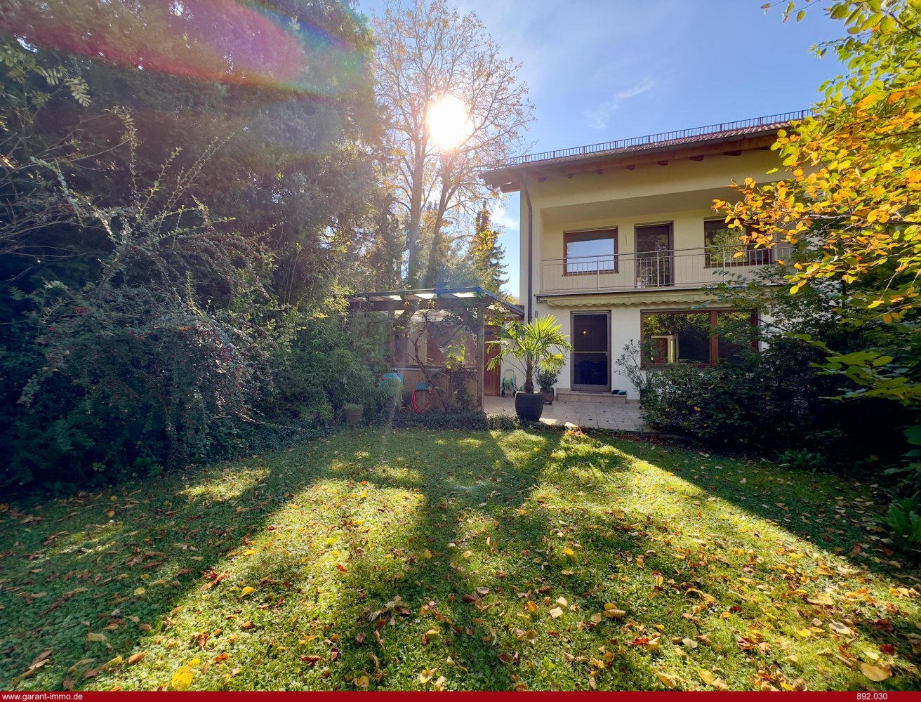 4 rooms Townhouse in Munich, Germany No. 119902