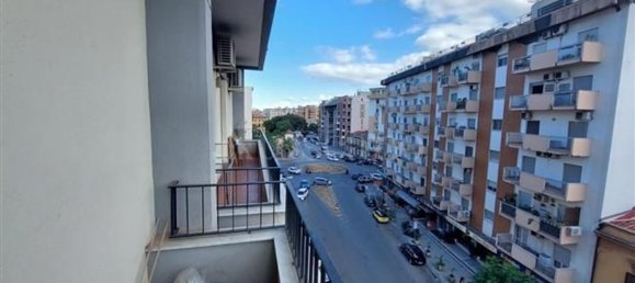 4-salle Appartement à Palermo, Italy No. 278463 4