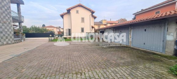 5 غرف نوم فيلا في Venegono Superiore, Italy رقم 263560 3