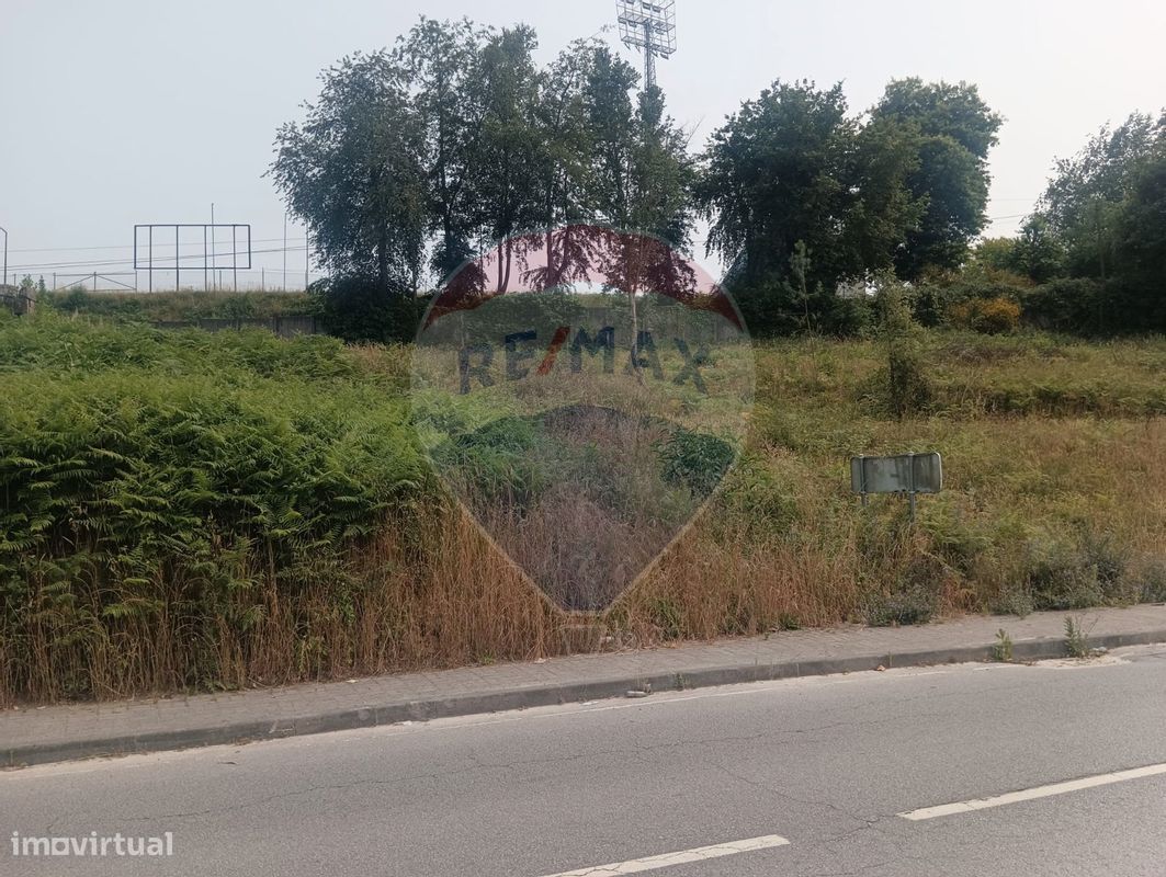 960m² Land in Freamunde, Portugal No. 67049