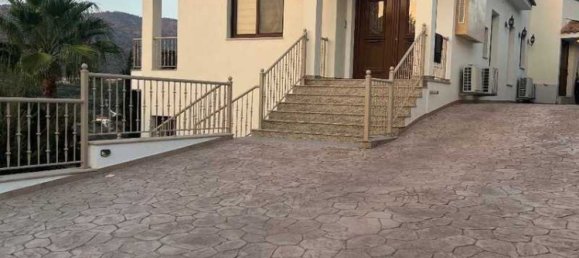 4 bedrooms House in Germasogeia, Cyprus No. 10861 6