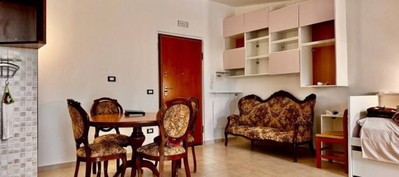 Estudio en Vasto, Italy No. 69309 11