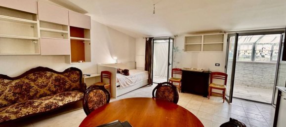 Estudio en Vasto, Italy No. 69309 6