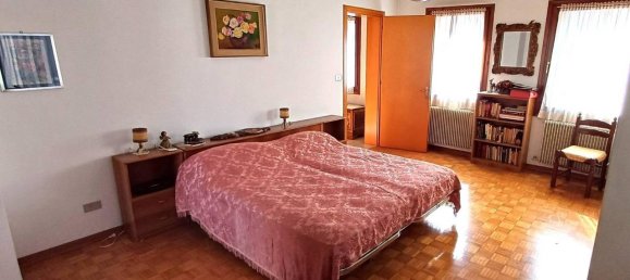 Villa de 4 divisões em Udine, Italy N.º 152518 20