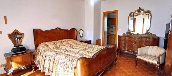 Villa de 4 divisões em Udine, Italy N.º 152518 15