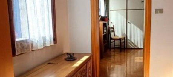 Villa de 4 divisões em Udine, Italy N.º 152518 14