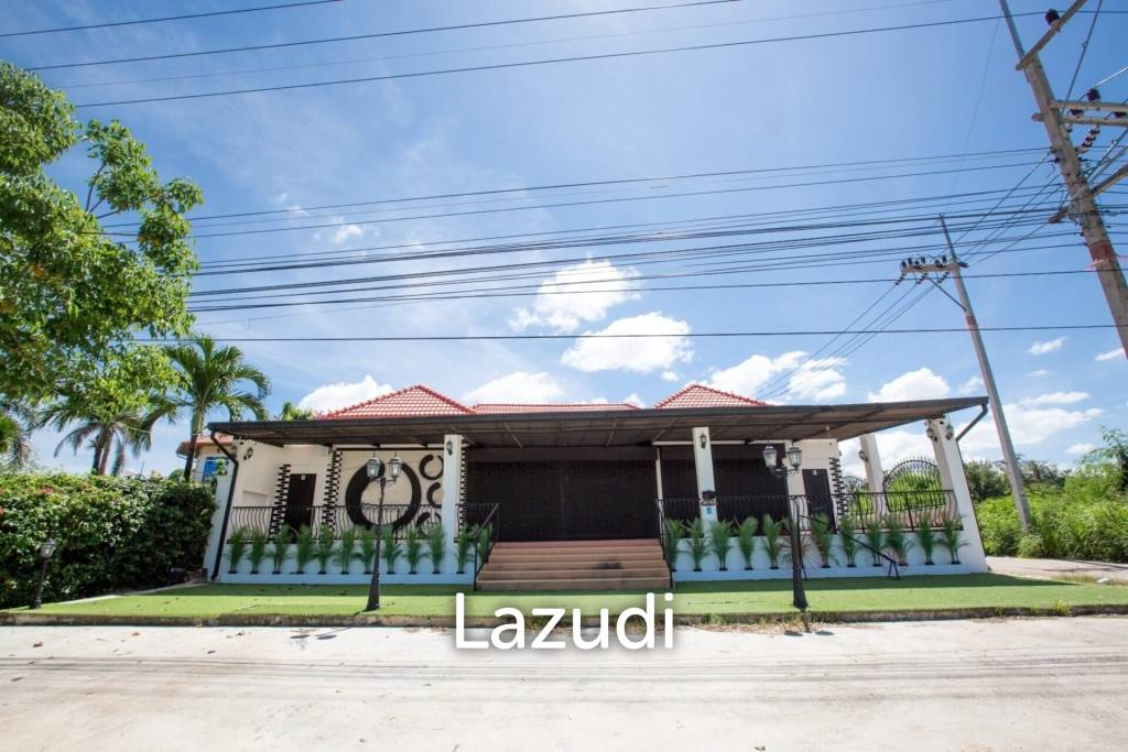 272m² Office in Bang Lamung, Thailand No. 15802