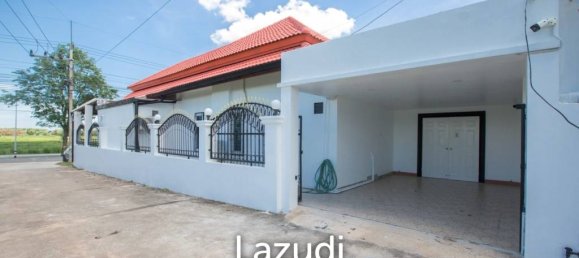 272m² Office in Bang Lamung, Thailand No. 15802 5