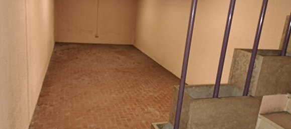 350m² Commercial property in Sermide e Felonica, Italy No. 364359 2