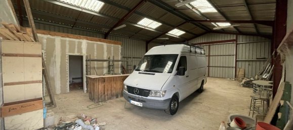 عقار تجاري في Avord, France 200متر مربع رقم 92108 2