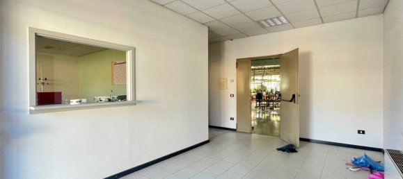  مستودع في Belluno, Italy 1430متر مربع رقم 137242 2