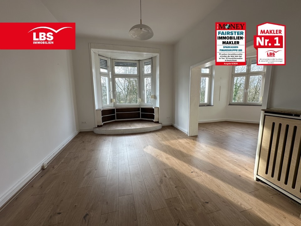 Apartamento de 4 habitaciónes en Solingen, Germany No. 26490
