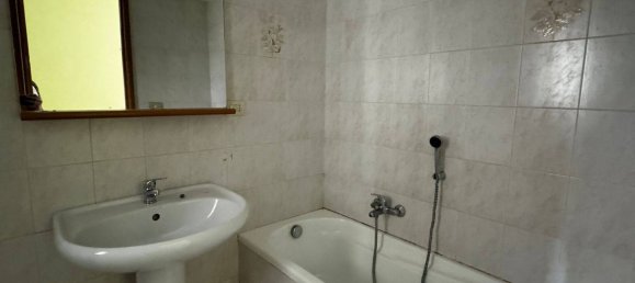 Apartamento de 6 habitaciónes en Caltanissetta, Italy No. 172209 12