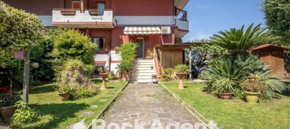 3 bedrooms House in Rome, Italy No. 334921 7