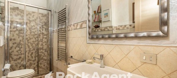 3 bedrooms House in Rome, Italy No. 334921 18