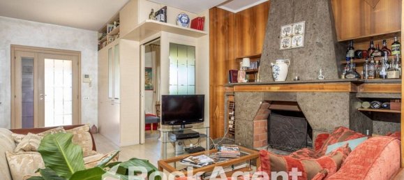 3 bedrooms House in Rome, Italy No. 334921 14