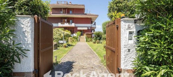 3 bedrooms House in Rome, Italy No. 334921 2