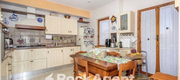 3 bedrooms House in Rome, Italy No. 334921 16