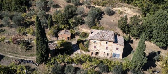 3 bedrooms House in Montepulciano, Italy No. 56400 4