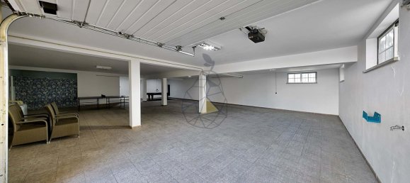 Villa de 4 dormitorios en Alvor, Portugal No. 128051 3