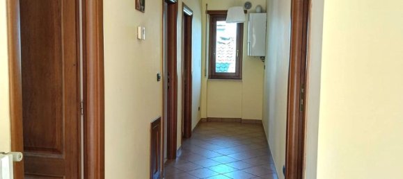 3غرفة شقة في L'Aquila, Italy رقم 169124 2