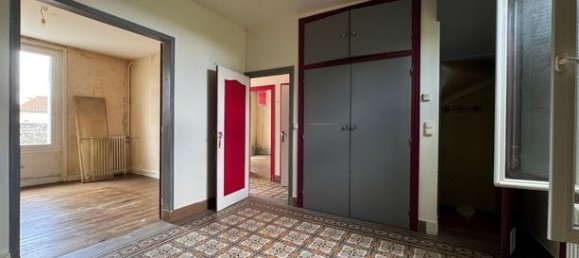 4 Schlafzimmer Haus in Thouars, France, Nr. 314124 3