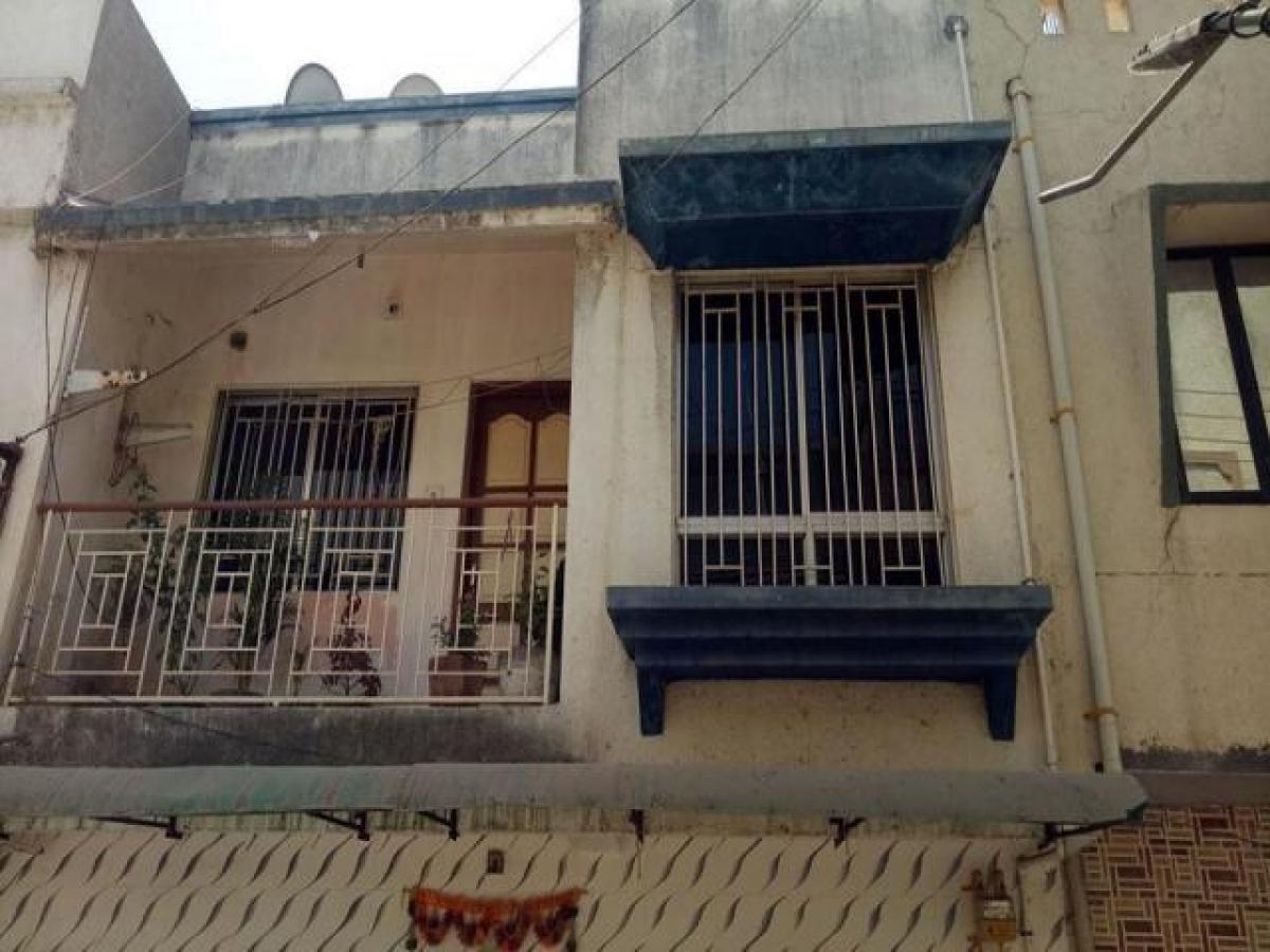3 bedrooms House in Vadodara, India No. 12202