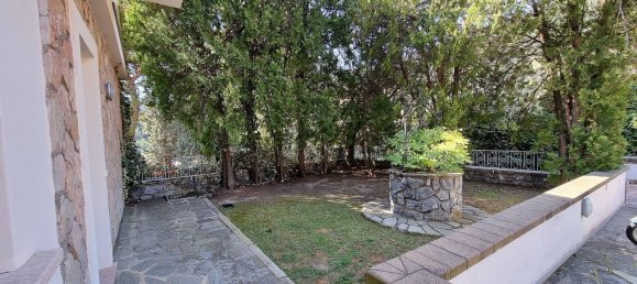 Квартира с 5 комнатами в Алассио, Италия № 130935 4