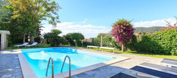 Квартира с 5 комнатами в Алассио, Италия № 130935 10