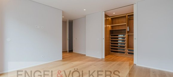 5 bedrooms House in Porto, Portugal No. 15316 16